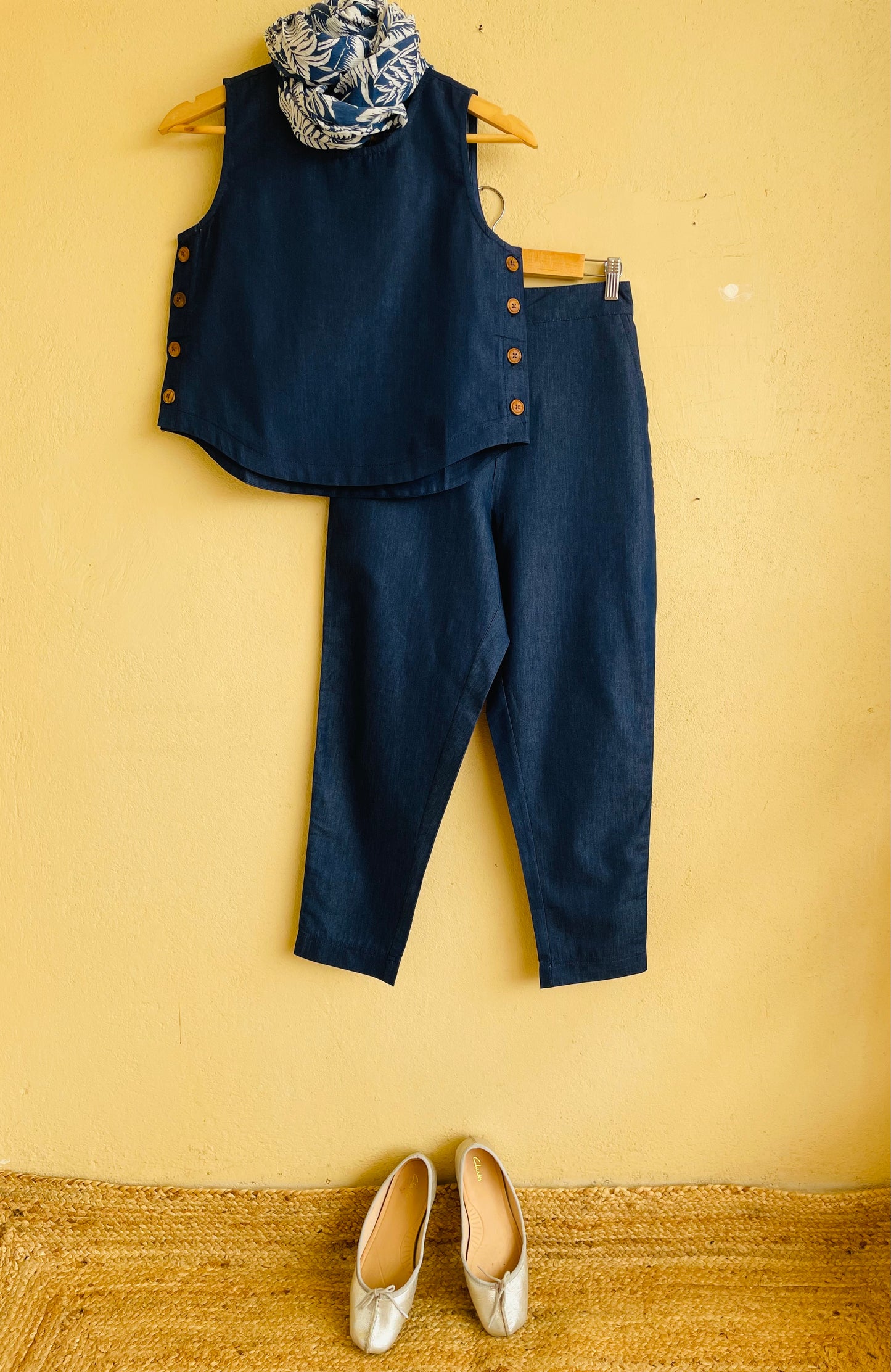 MidnightHue Denim Straight Pants (Dark Blue)