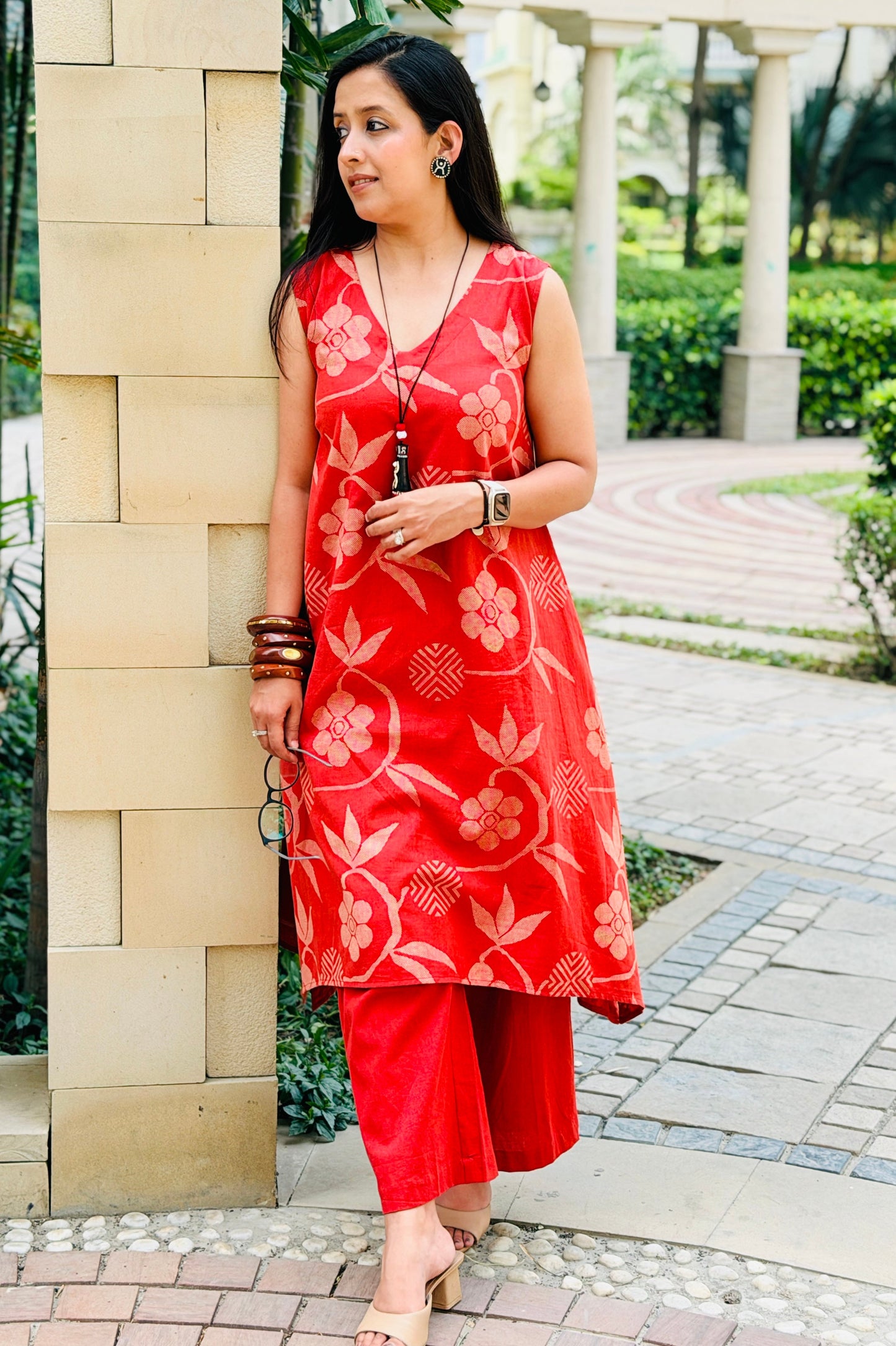 Red Cotton Flax Printed Kurta Set for Women